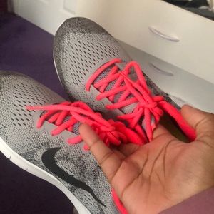 nike running shoes (great for workouts/ track)